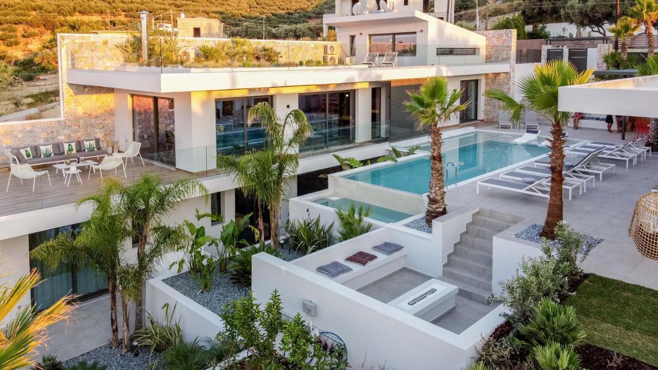Villa Lydia I Superb Views, Two Pools, Next To The City Kíssamos Exterior foto