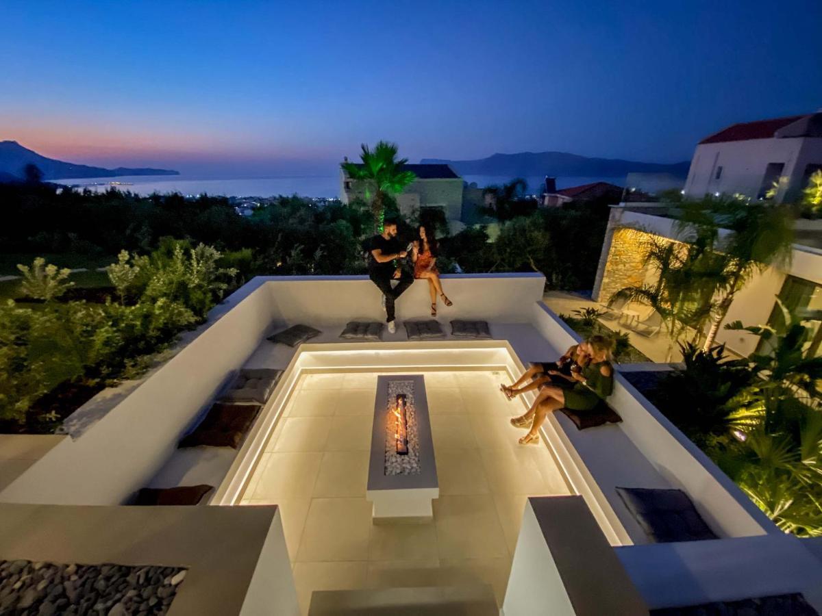 Villa Lydia I Superb Views, Two Pools, Next To The City Kíssamos Exterior foto